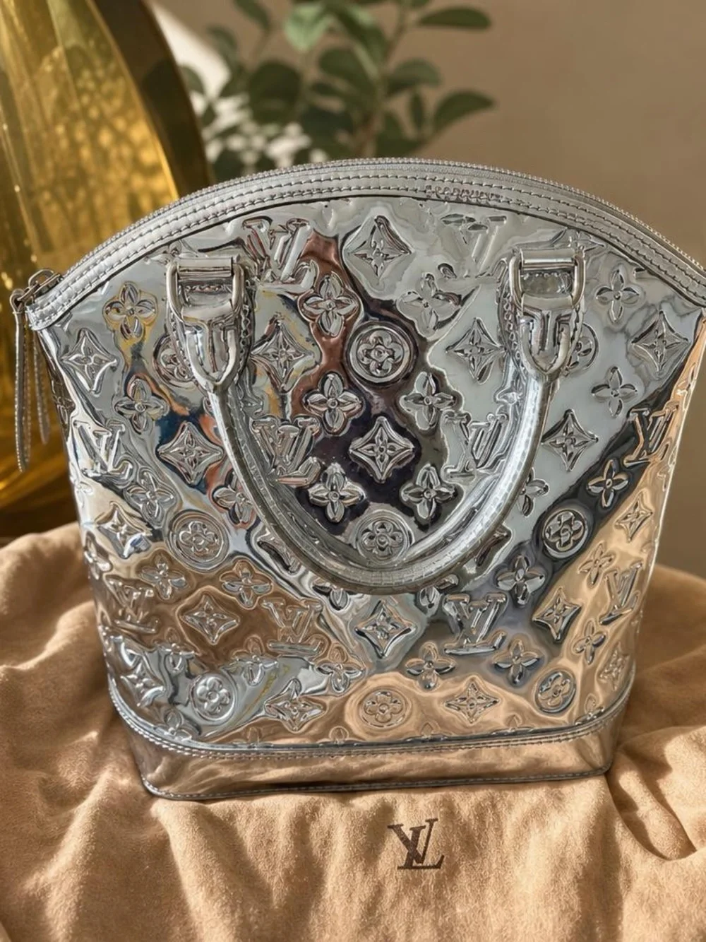 Louis Vuitton Monogram Miroir Lockit PM Silver Limited Edition 2007 Rare Vintage